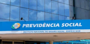 PROJETO DE LEI propõe AUMENTO progressivo para beneficiários do INSS