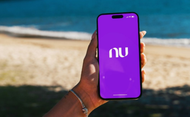 Nubank ANUNCIA serviço de compras de passagens aéreas e hotéis para ESTES clientes