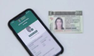 Descubra como o aplicativo e-Título pode substituir o documento físico com a versão digital.