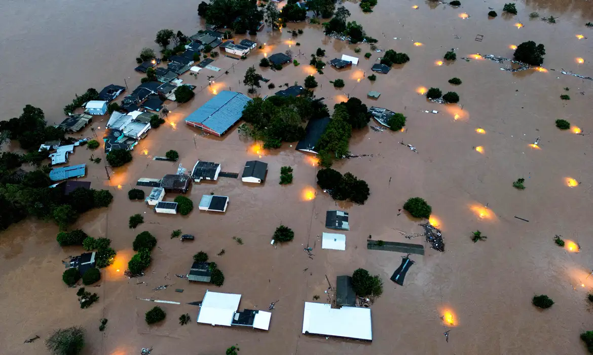 Imagem de uma enchente no Rio Grande do Sul